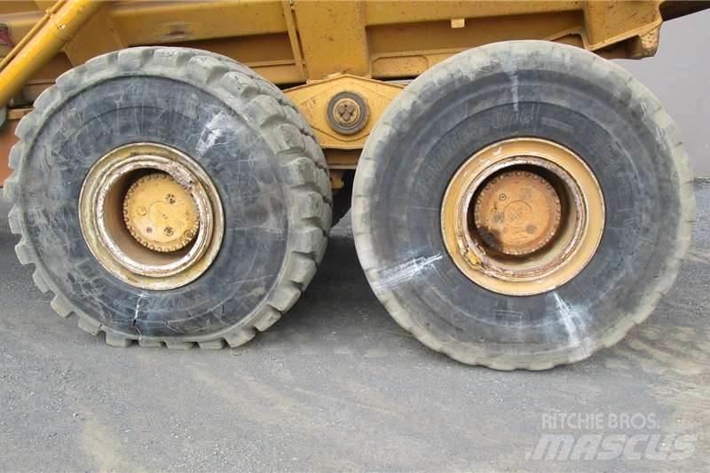 Bell B40D 6X6 Artikulētie pašizgāzēji