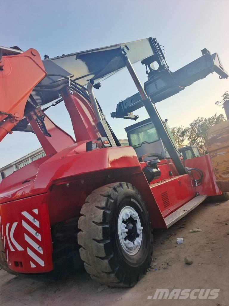 Kalmar DRF 450 Konteineru pacēlāji