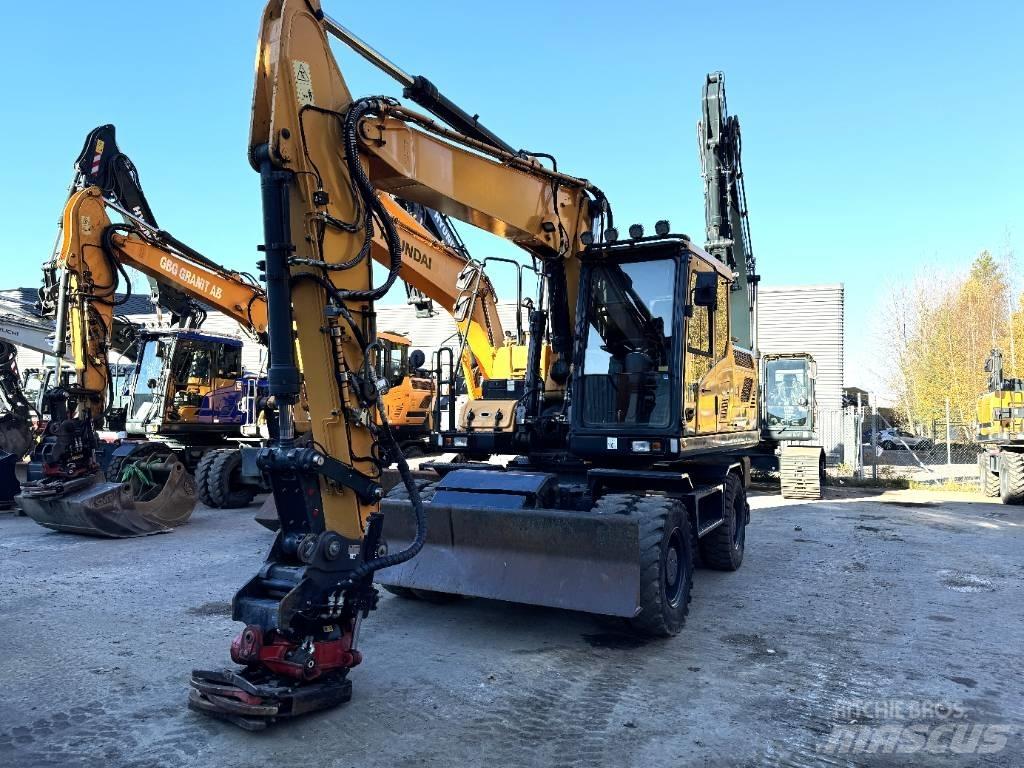 Hyundai HW180 Ekskavatori uz riteņiem