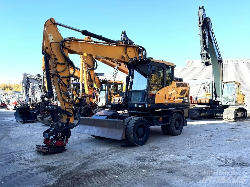 Hyundai HW180 Ekskavatori uz riteņiem