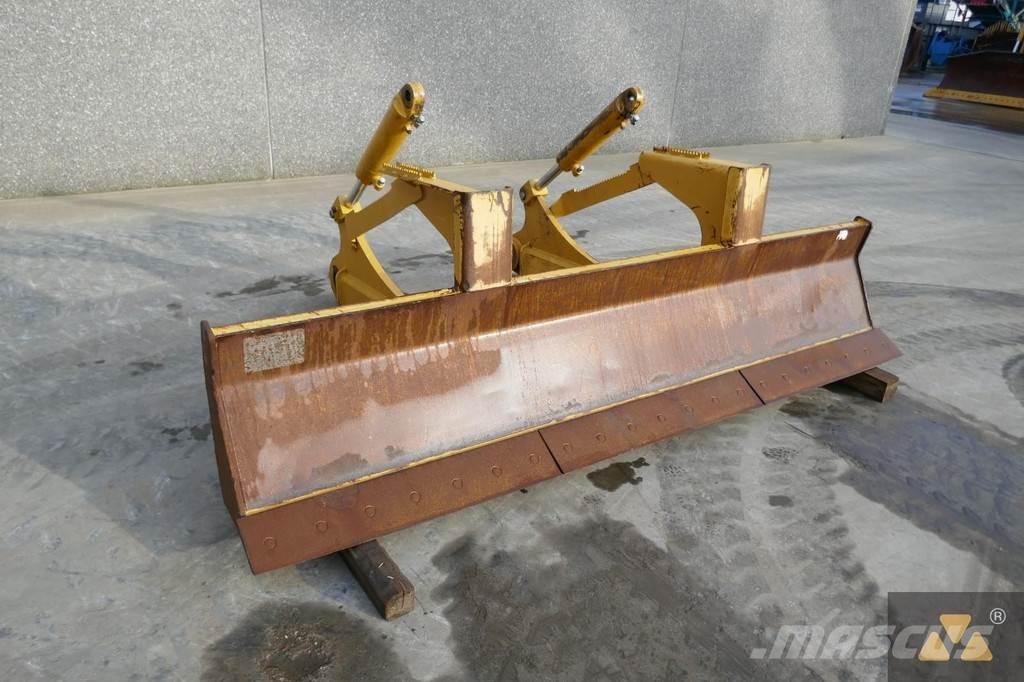CAT Skidder blade Naži