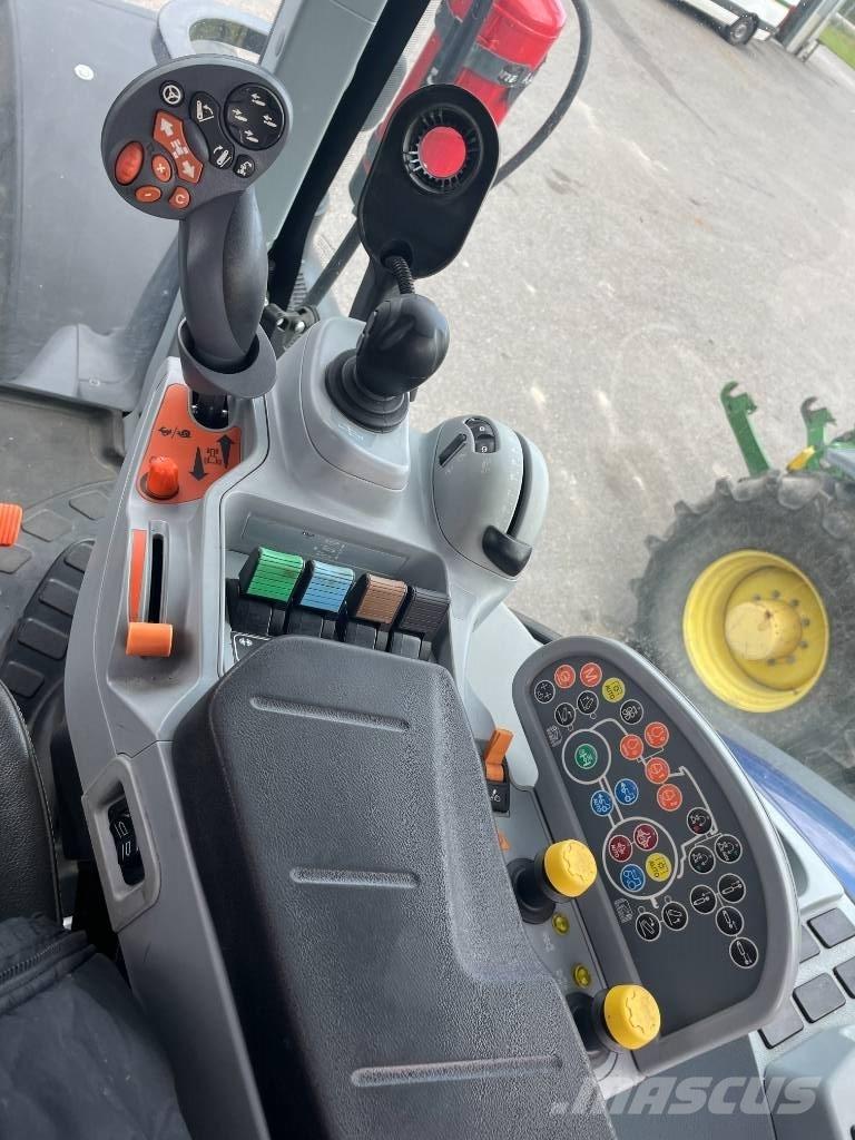 New Holland T 7.315 Traktori
