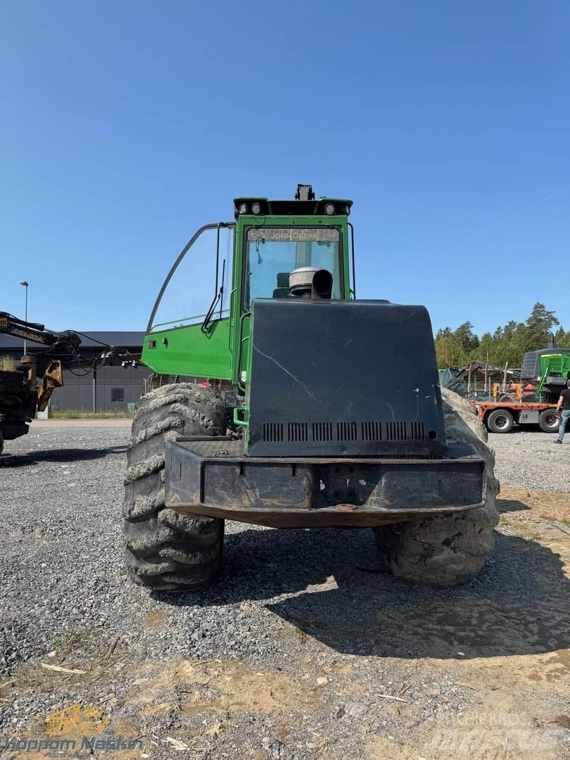 John Deere 1470D Harvesteri