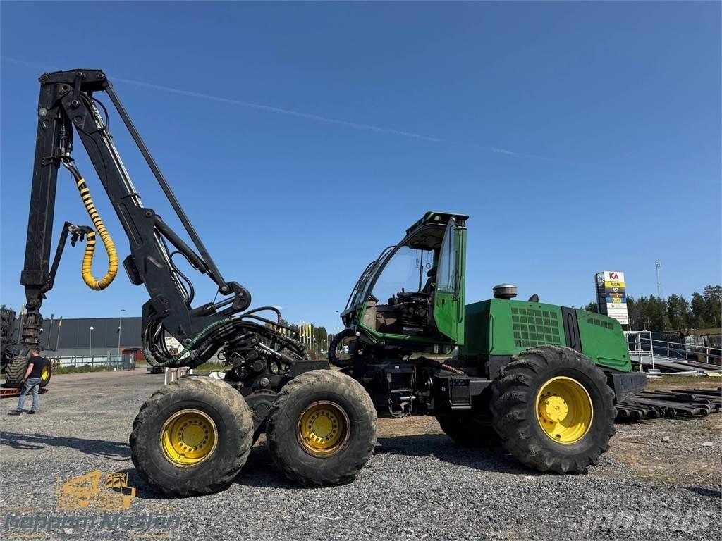 John Deere 1470D Harvesteri