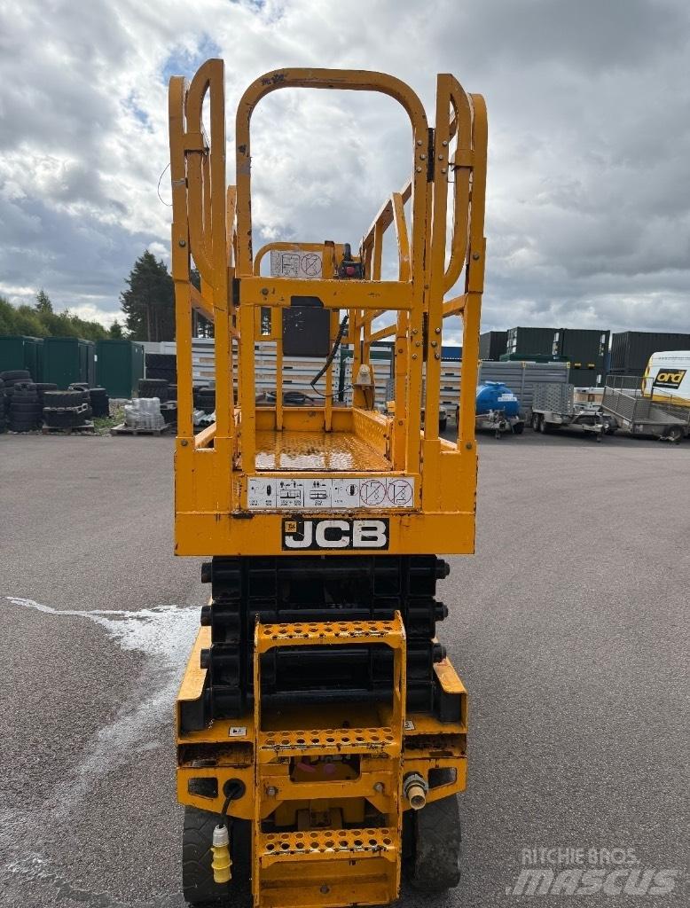 JCB S 2632 E Šķerveida pacēlāji