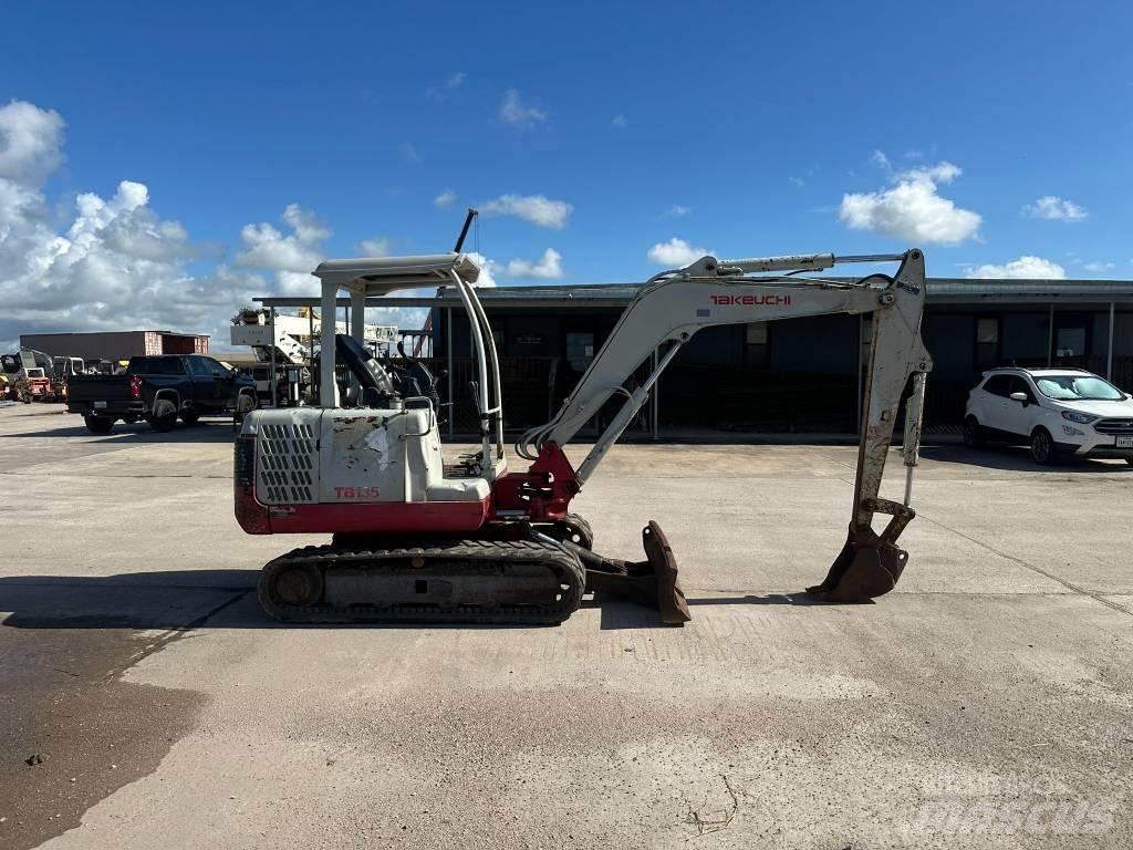 Takeuchi TB 135 Kāpurķēžu ekskavatori