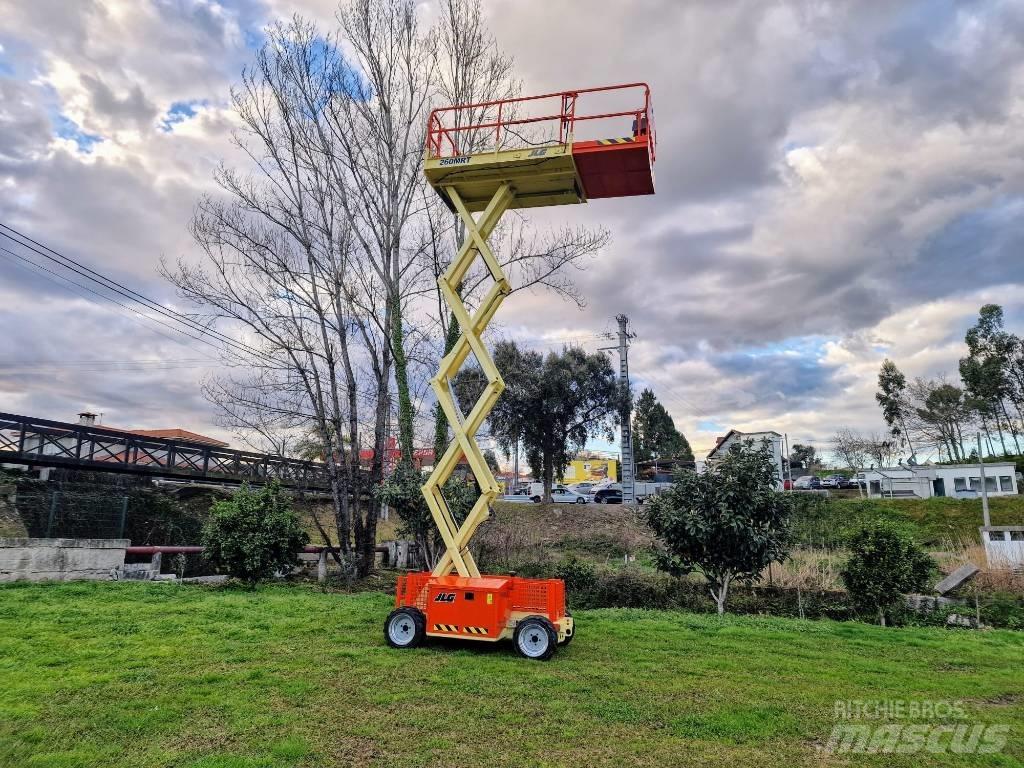 JLG 260 MRT Šķerveida pacēlāji
