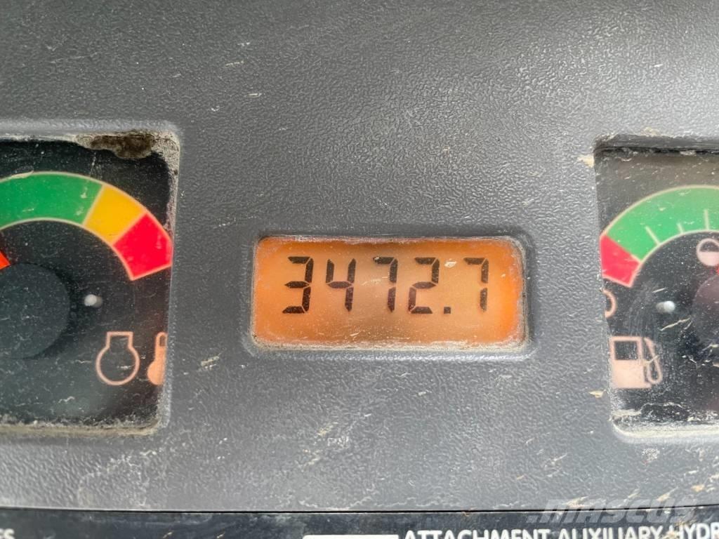 Bobcat T 190 Lietoti riteņu kompaktiekrāvēji