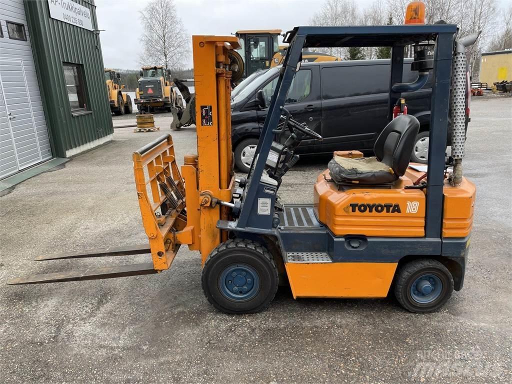 Toyota 02-5FD18 Tehnika ar dīzeļa dzinēju