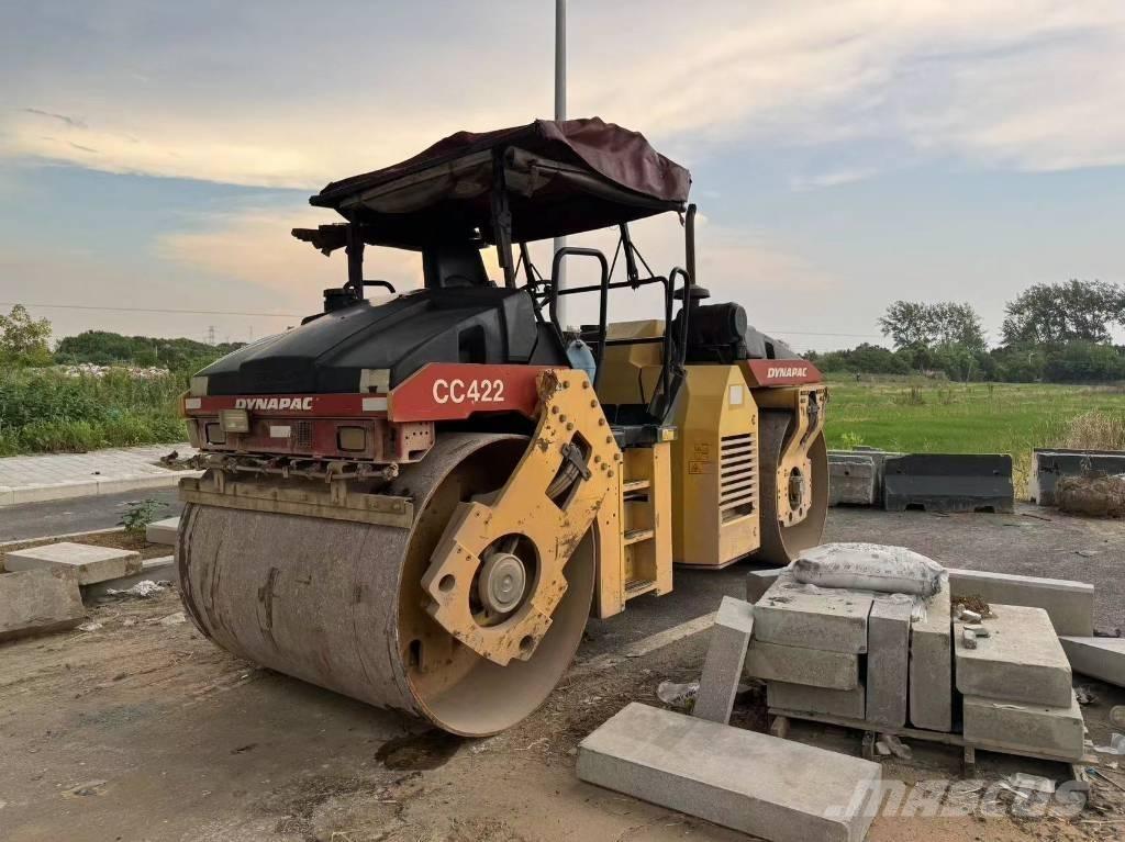 Dynapac CC422 Divvalču grunts veltņi