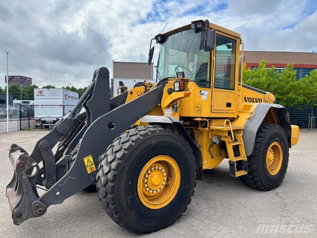 Volvo L 90 E Iekrāvēji uz riteņiem