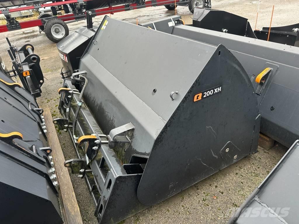 Quicke 200XH Frontālo iekrāvēju papildaprīkojums