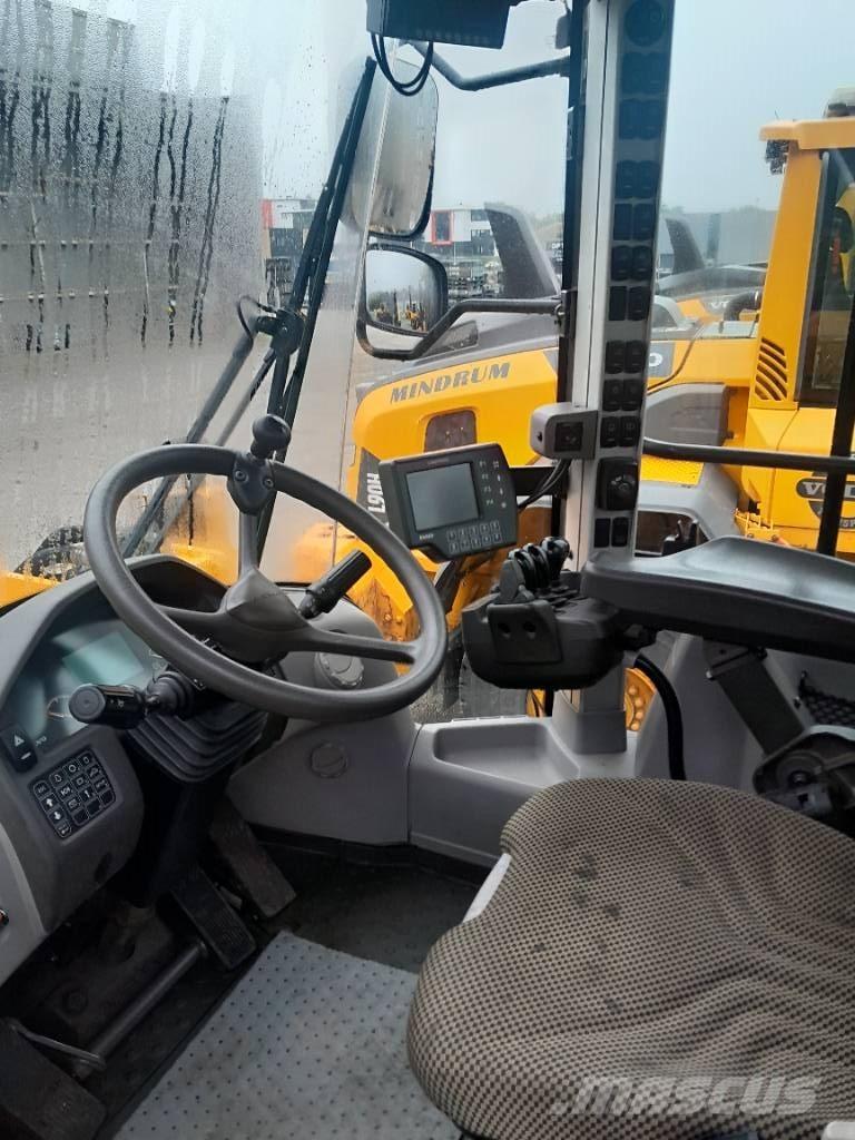 Volvo L120G Iekrāvēji uz riteņiem