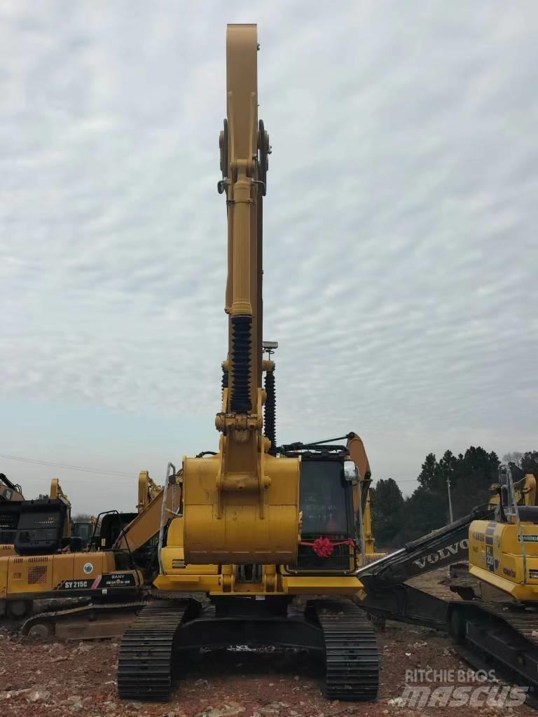 Komatsu PC 200-8 Kāpurķēžu ekskavatori