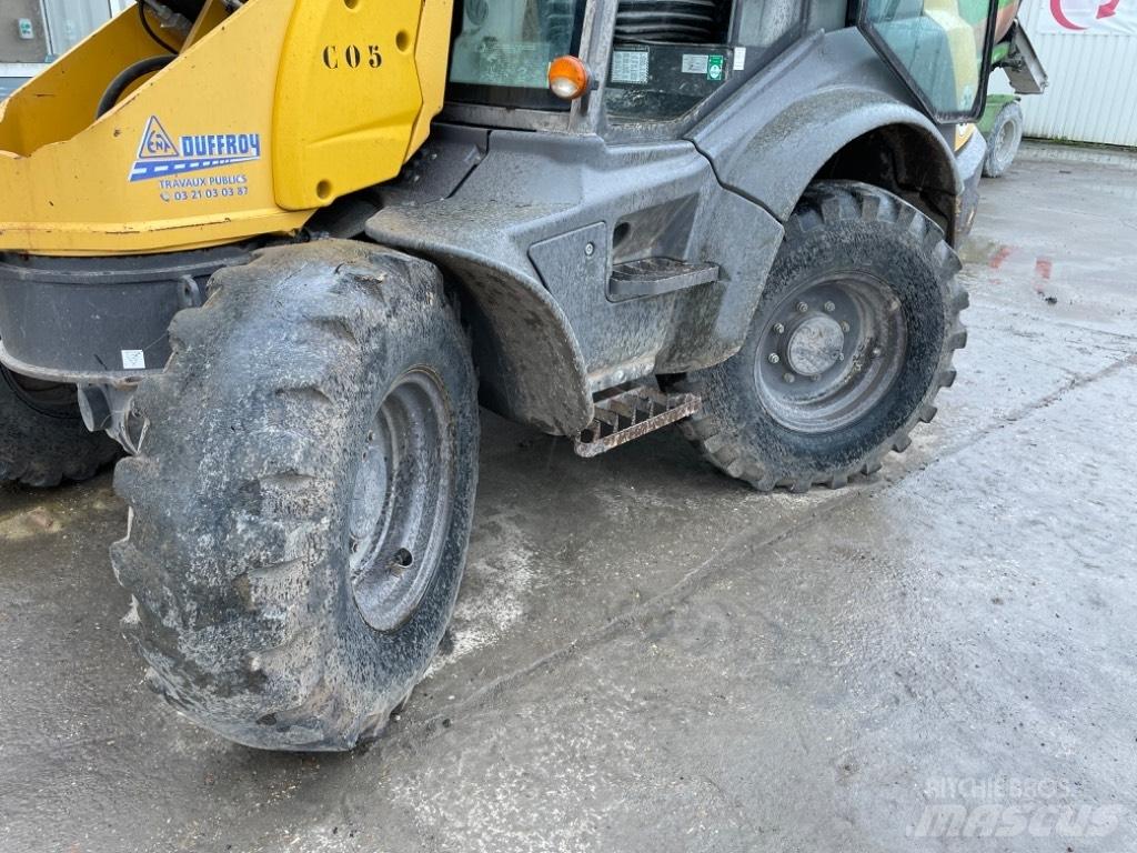 Mecalac AS900 Iekrāvēji uz riteņiem