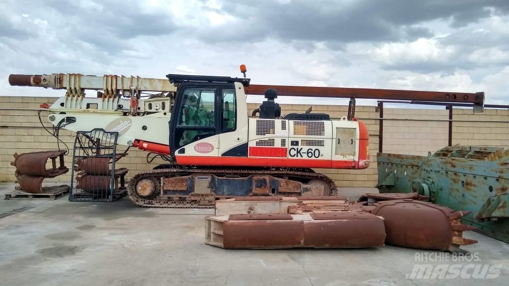 CAT 330C Kāpurķēžu ekskavatori