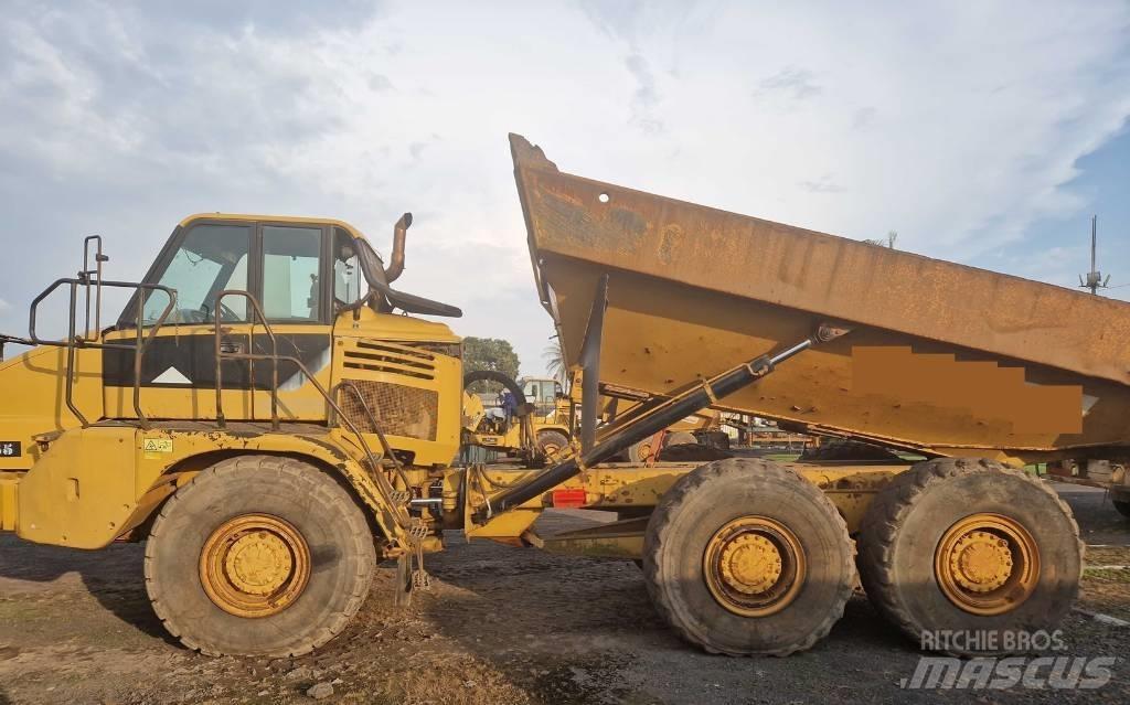 CAT 730 Artikulētie pašizgāzēji
