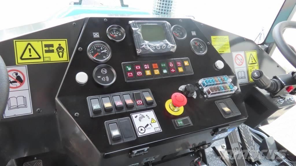 Ammann ART 240 Pneimatiskie veltņi