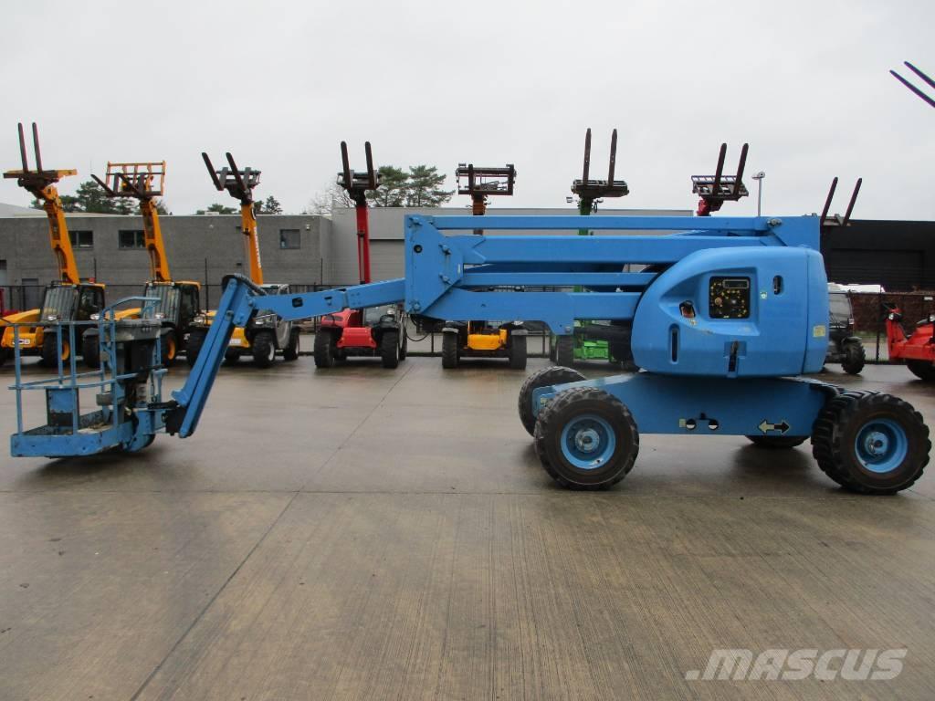 JLG 510 AJ (046) Kompakts pacēlājs ar rotējošu strēli