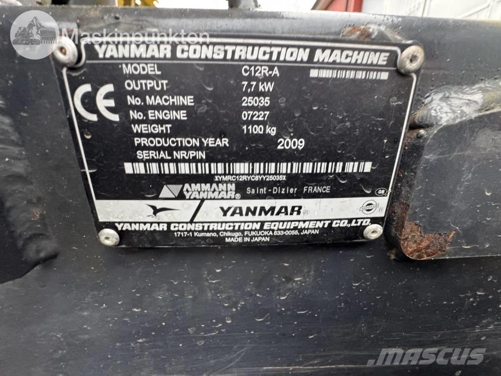 Yanmar C 12 R A Mini pašizgāzēji