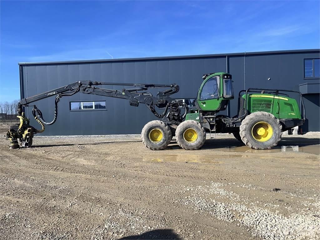 John Deere 1470E Harvesteri