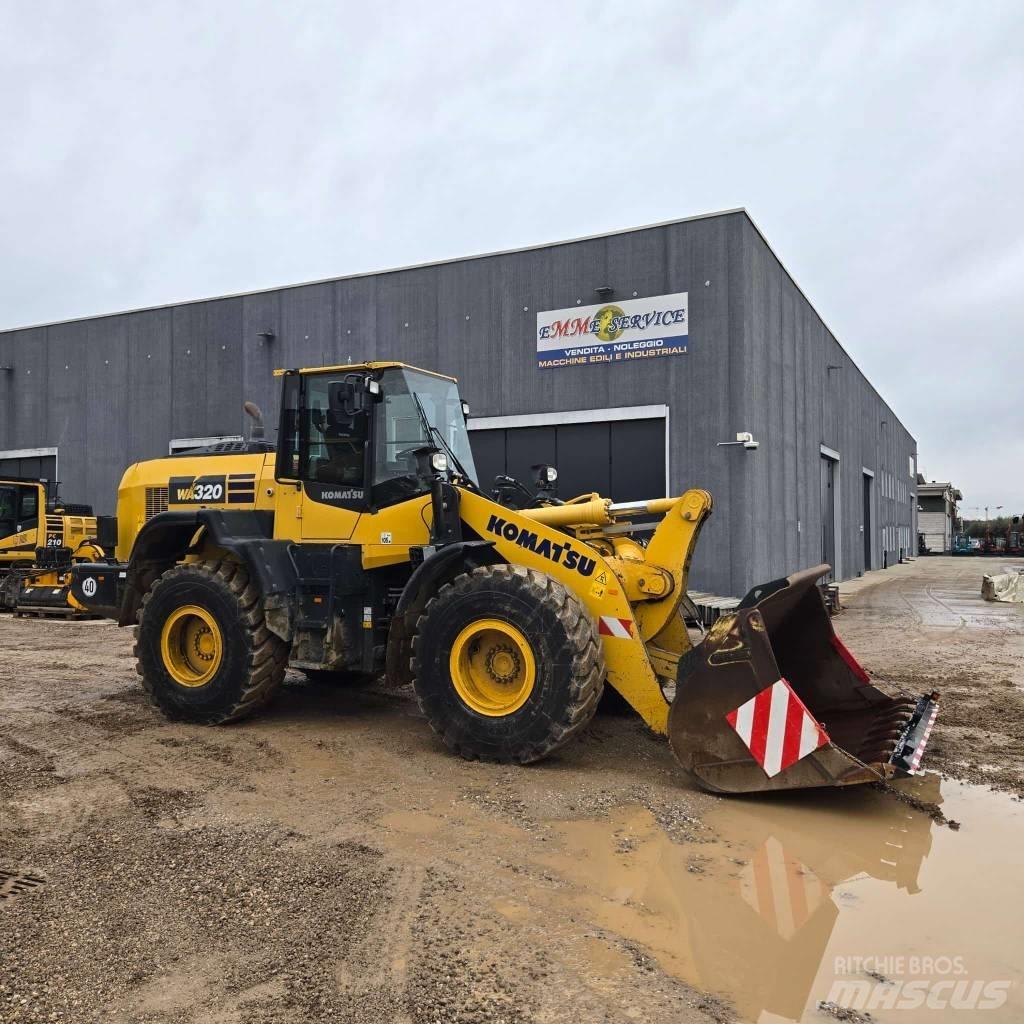 Komatsu WA 320-8 Iekrāvēji uz riteņiem