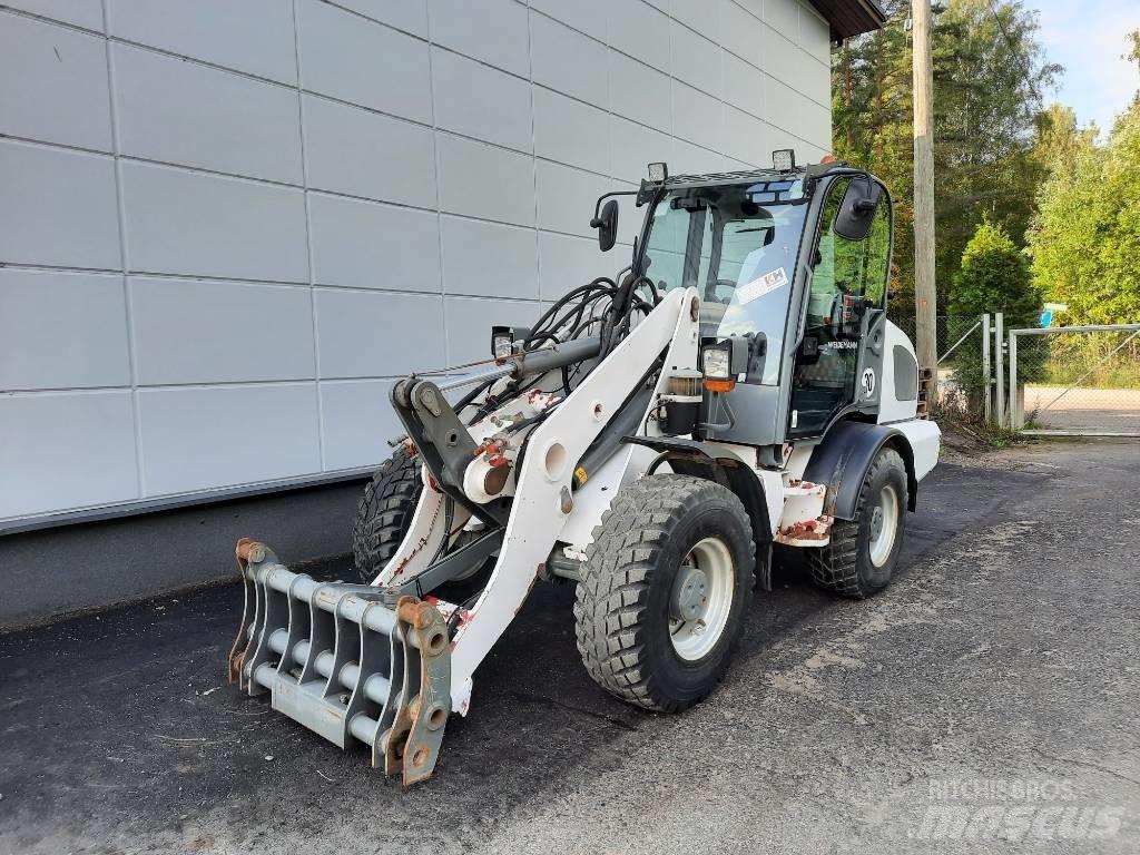 Weidemann 4080 Iekrāvēji uz riteņiem