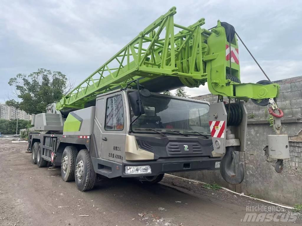 Zoomlion ZTV50 Visurgājēji celtņi