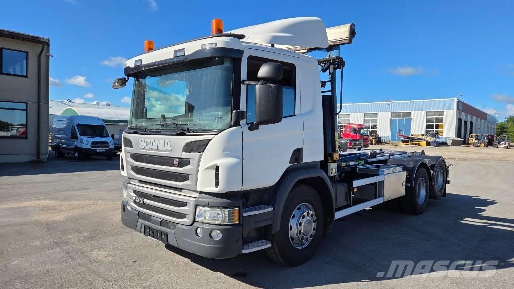 Scania P410 6X2 Treileri ar āķi