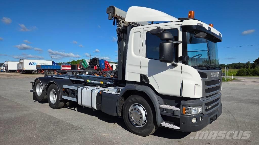 Scania P410 6X2 Treileri ar āķi
