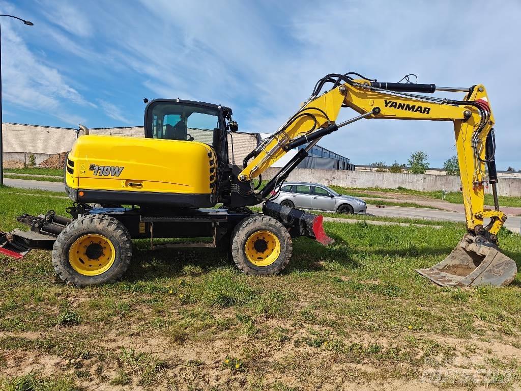 Yanmar B110W Ekskavatori uz riteņiem