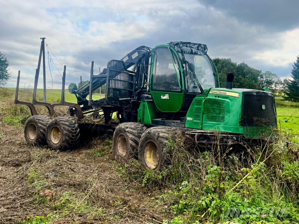 John Deere 1110 E Forvarderi