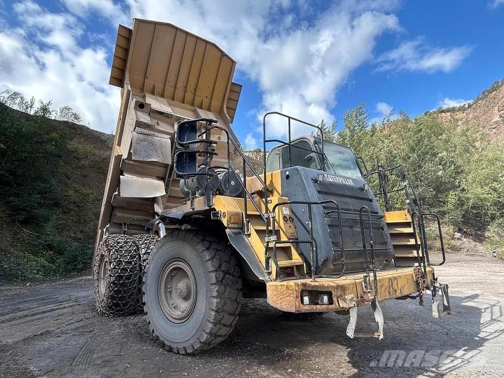 CAT 773F Karjeras kravas automašīnas