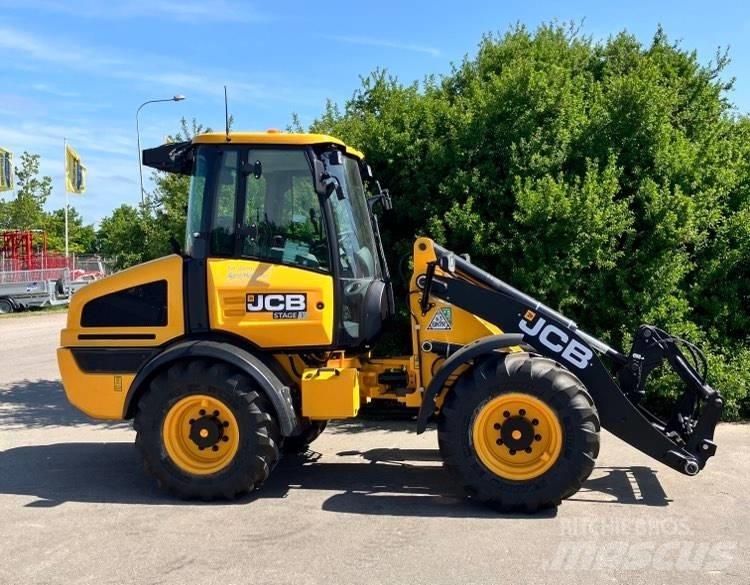 JCB 409 Iekrāvēji uz riteņiem