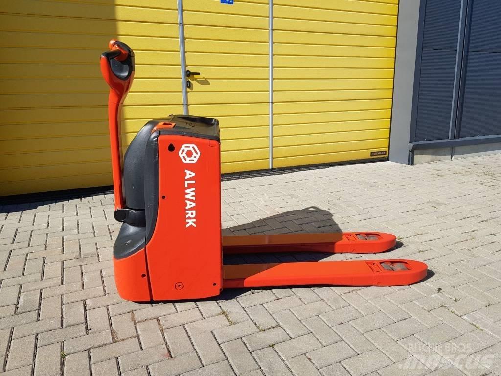 Linde T16 Rati palešu pārvadāšanai