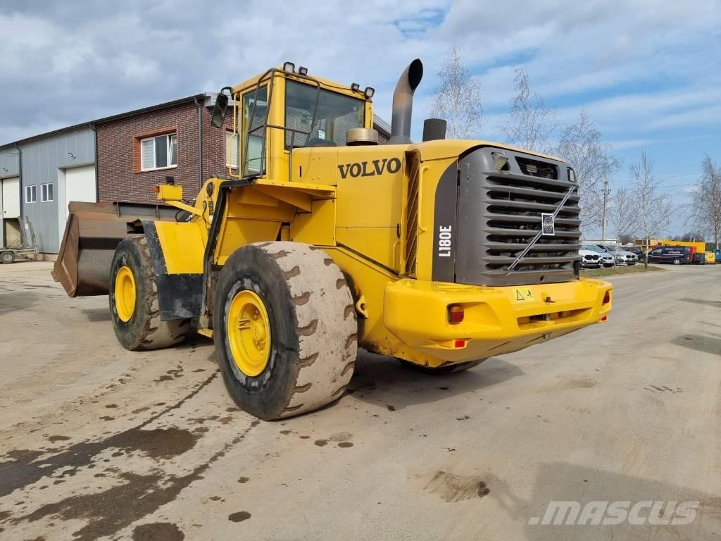 Volvo L 180 E Iekrāvēji uz riteņiem