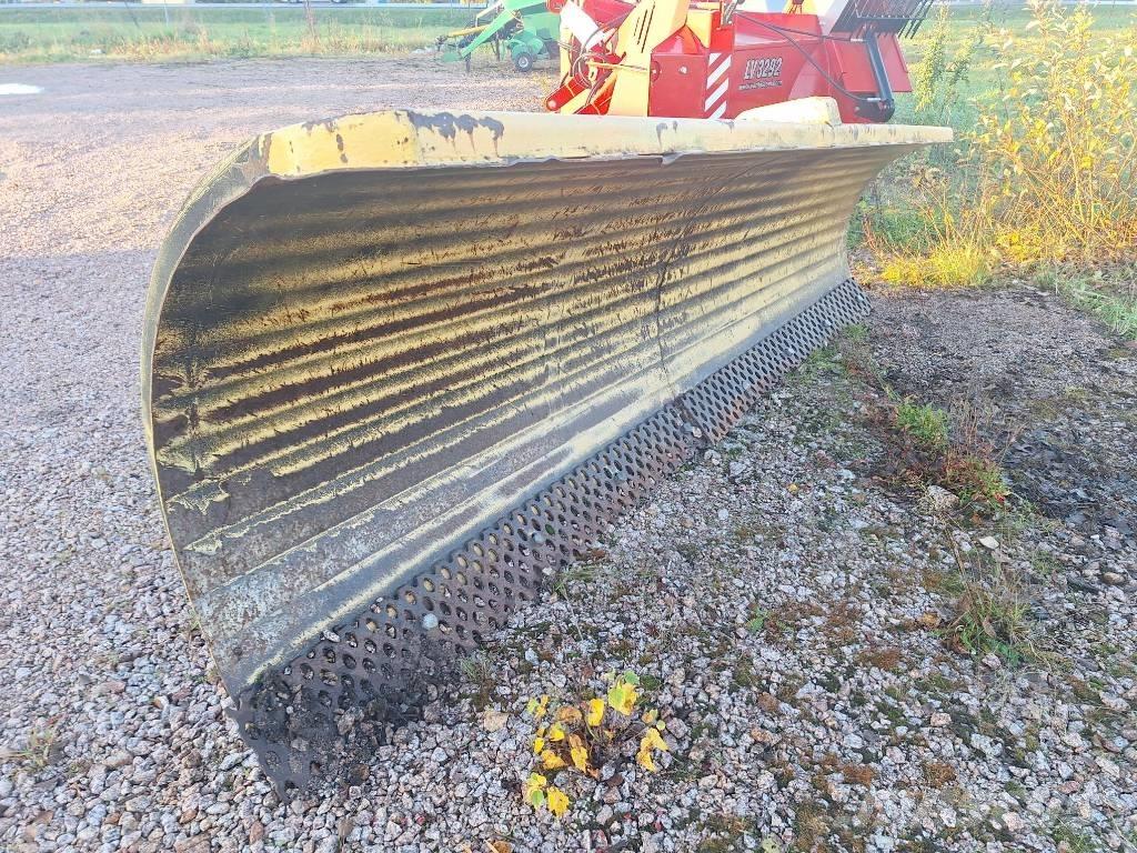  OMT 300 Sniega naži un tīrītāji