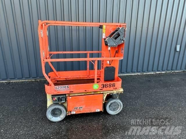 JLG 1230 ES Vertikālie pacēlāji