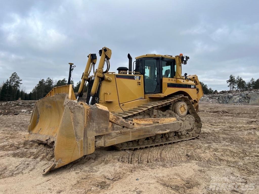 CAT D 8 T Kāpurķēžu buldozeri
