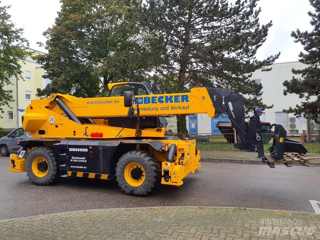 JCB 555P210R (02681) Teleskopiskie manipulatori