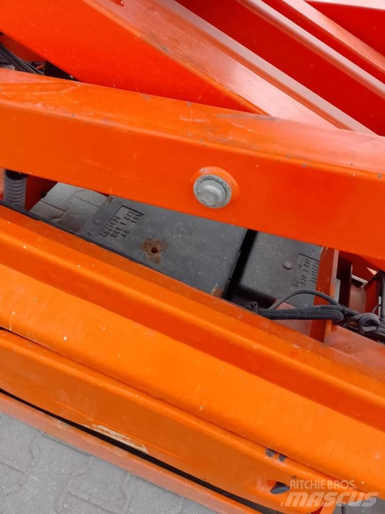JLG 3246 ES Šķerveida pacēlāji