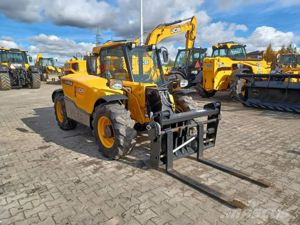 JCB 525-60 Agri Plus Teleskopiskie manipulatori