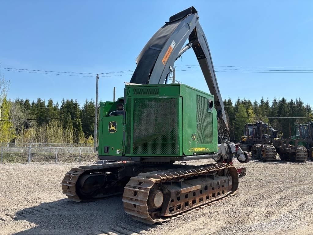 John Deere 803MH Harvesteri