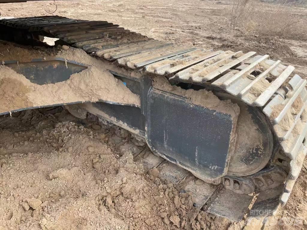 Volvo EC210D Kāpurķēžu ekskavatori