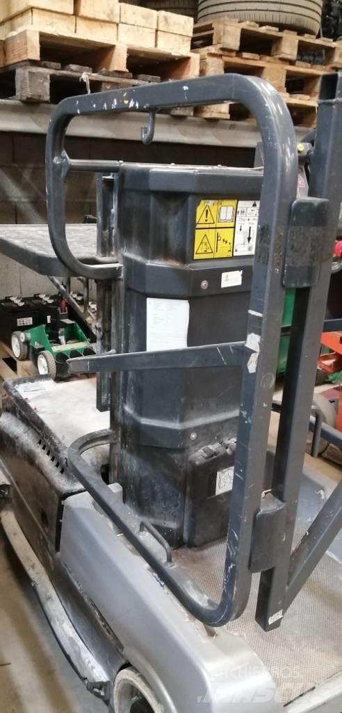 JLG 10 MSP Vertikālie pacēlāji