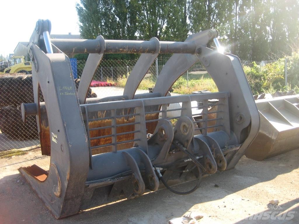 Volvo Pince à Grumes Pašgrābji