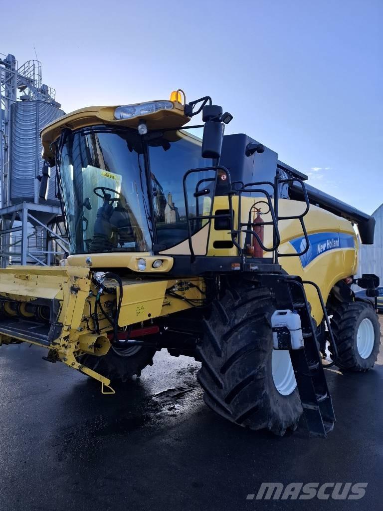 New Holland CX 840 Ražas novākšanas kombaini