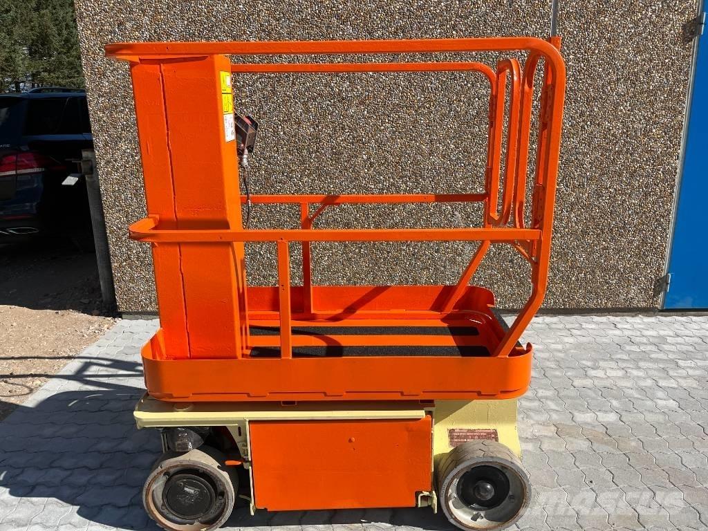 JLG 1230 ES Vertikālie pacēlāji