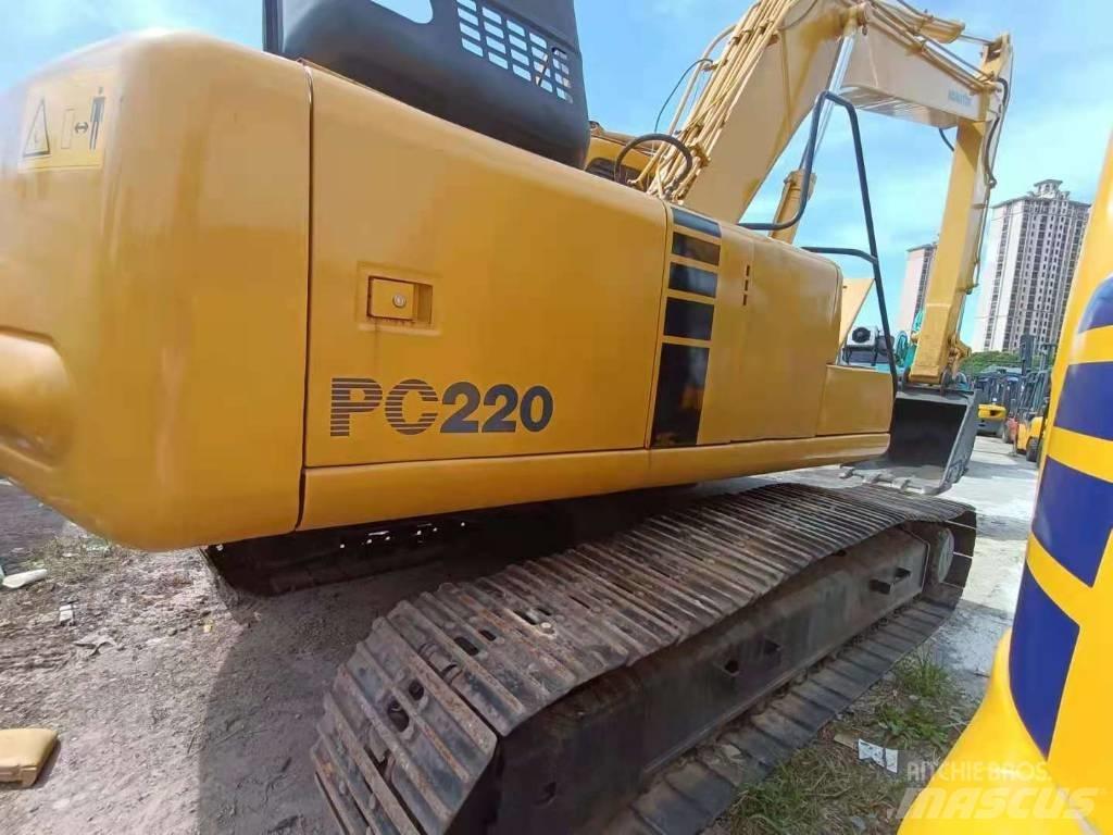 Komatsu PC 220-6 Kāpurķēžu ekskavatori