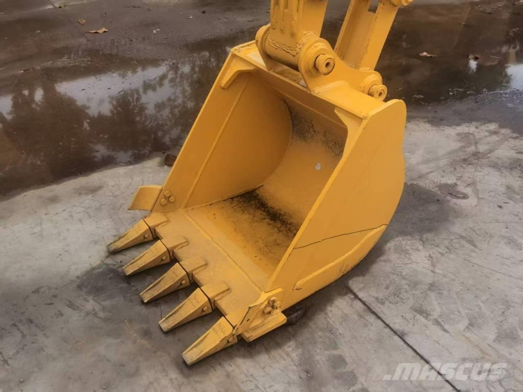 Komatsu PC 55 MR Kāpurķēžu ekskavatori